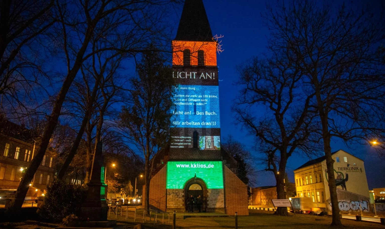 Instagram-Projektion Biesdorfer Gnadenkirche