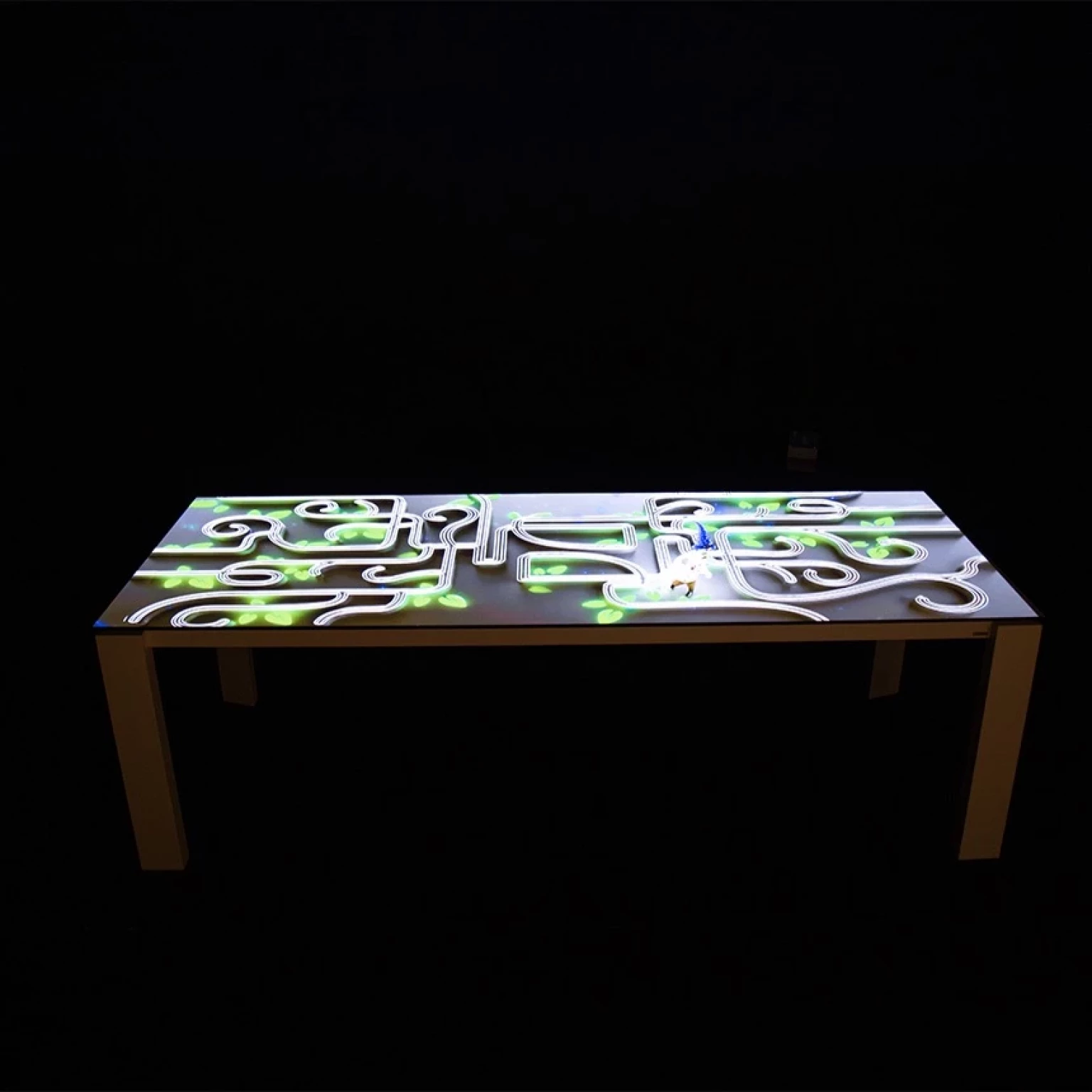 Tisch Projektion Showroom